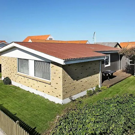 Spacious Holiday In L Kken With Open Terrace Vakantiehuis Løkken