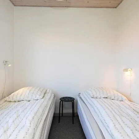 Spacious Holiday In L Kken With Open Terrace Vakantiehuis Løkken