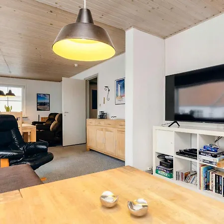 Spacious Holiday In L Kken With Open Terrace Løkken